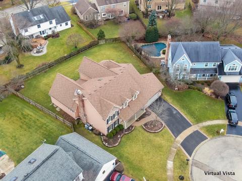 1607 Cavalier Ct, Wheaton, IL 60189 photo 3