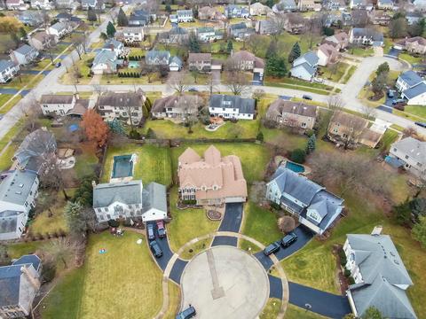 1607 Cavalier Ct, Wheaton, IL 60189 photo 6