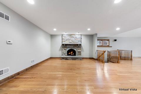 1607 Cavalier Ct, Wheaton, IL 60189 photo 11