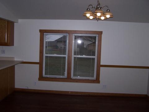 15 Davis Ct, Mansfield, IL 61854 photo 5
