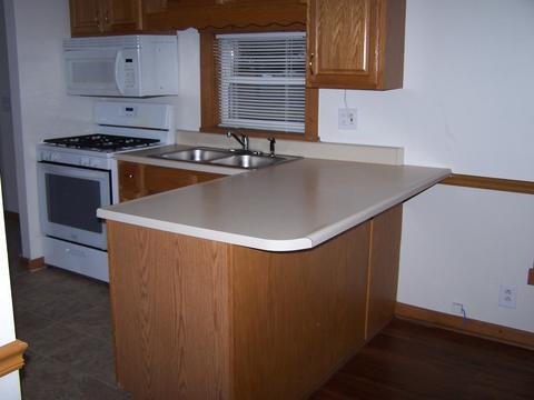 15 Davis Ct, Mansfield, IL 61854 photo 2