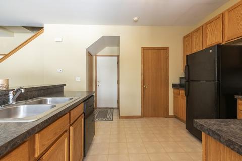 1454 Millbrook Dr, Algonquin, IL 60102 photo 6