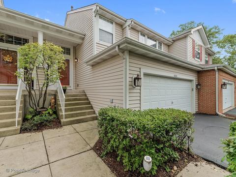 6565 Snug Harbor Dr, Willowbrook, IL 60527 photo 2