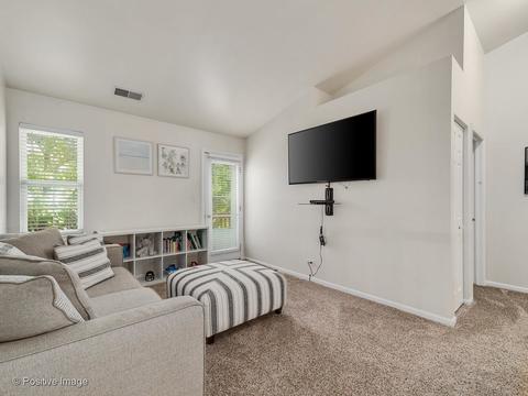 6565 Snug Harbor Dr, Willowbrook, IL 60527 photo 14