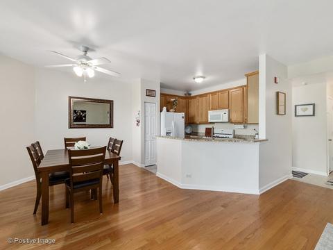 6565 Snug Harbor Dr, Willowbrook, IL 60527 photo 7
