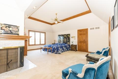 114 Circle Ridge Dr, Burr Ridge, IL 60527 photo 14