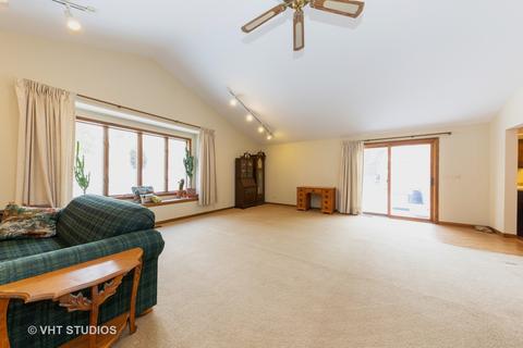 22 Hickory Ln, Algonquin, IL 60102 photo 13