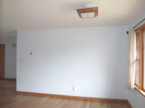 605 E Diggins St, Harvard, IL 60033 photo 9