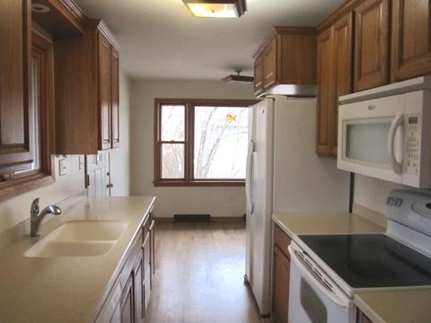 605 E Diggins St, Harvard, IL 60033 photo 7