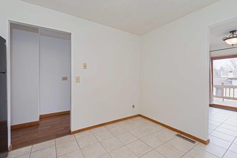 2818 Phillip Pl, Bloomington, IL 61704 photo 11