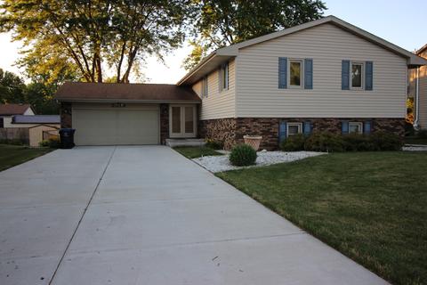 2818 Phillip Pl, Bloomington, IL 61704 photo 1