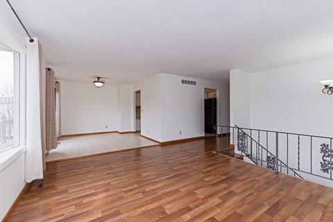 2818 Phillip Pl, Bloomington, IL 61704 photo 6