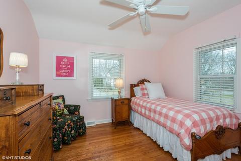 812 E Liberty Dr, Wheaton, IL 60187 photo 24
