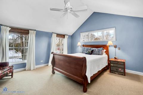 812 E Liberty Dr, Wheaton, IL 60187 photo 17