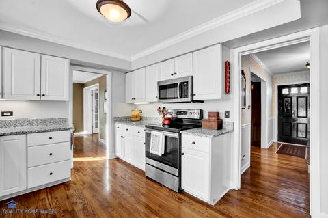 812 E Liberty Dr, Wheaton, IL 60187 photo 8