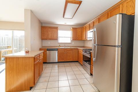 1244 E Arnold St, Sandwich, IL 60548 photo 8