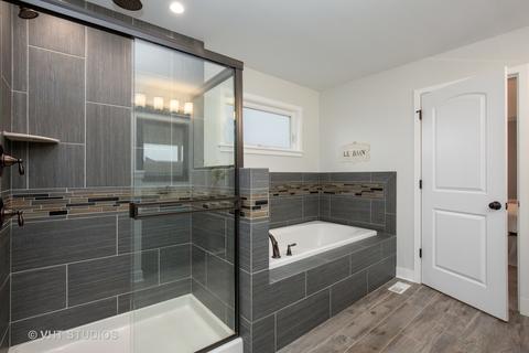 3600 Harmony Cir, Elgin, IL 60124 photo 18