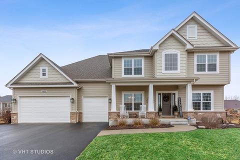 3600 Harmony Cir, Elgin, IL 60124 photo 2