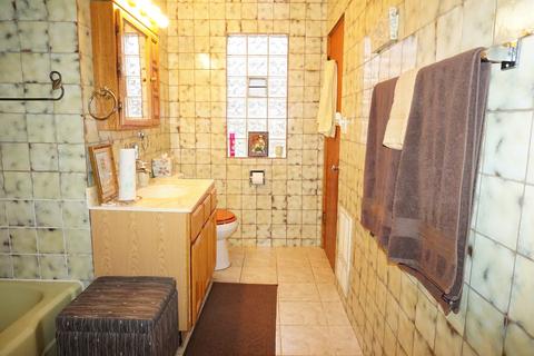 664 Ann St, Dolton, IL 60419 photo 12