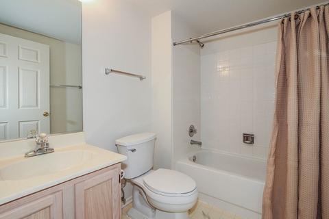 437 Cromwell Cir #4, Bartlett, IL 60103 photo 22