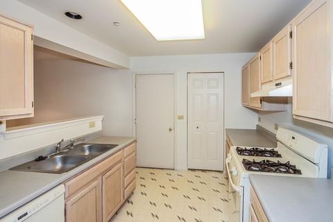 437 Cromwell Cir #4, Bartlett, IL 60103 photo 12