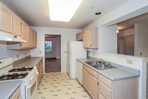 437 Cromwell Cir #4, Bartlett, IL 60103 photo 10