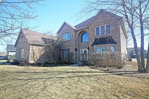 621 Clover Dr, Algonquin, IL 60102 photo 1