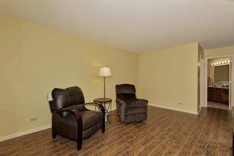 576 Shagbark Dr, Elgin, IL 60123 photo 13