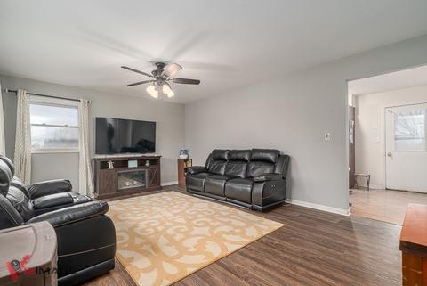 16440 S Howard St, Plainfield, IL 60586 photo 4