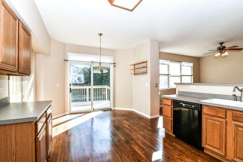 2000 Spring Creek Ln, Mchenry, IL 60050 photo 6