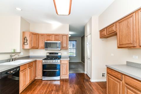 2000 Spring Creek Ln, Mchenry, IL 60050 photo 9