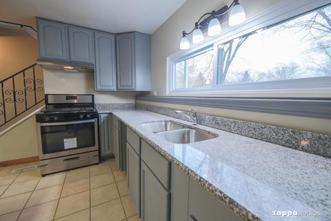 91 Circle Dr, Montgomery, IL 60538 photo 6
