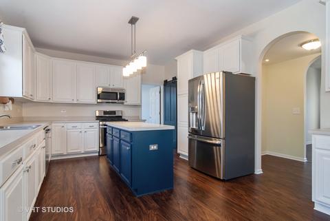1885 Pinnacle Dr, Aurora, IL 60502 photo 4