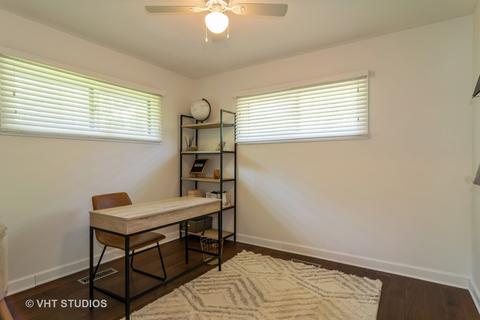 2010 Paddock Ln, Wheaton, IL 60187 photo 7