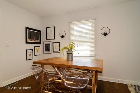 2010 Paddock Ln, Wheaton, IL 60187 photo 5