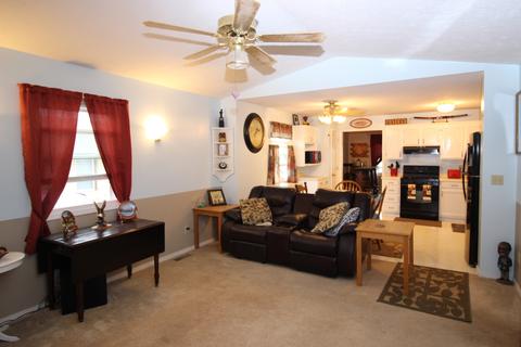 103 N Price St, Downs, IL 61736 photo 13