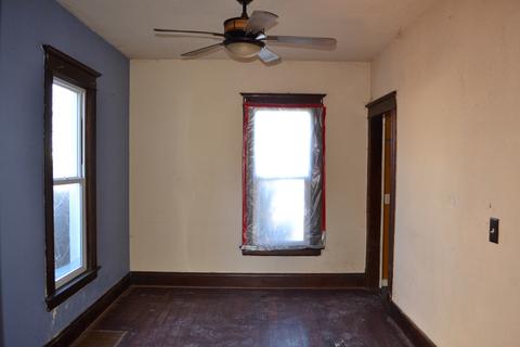 388 S Wall St, Kankakee, IL 60901 photo 3