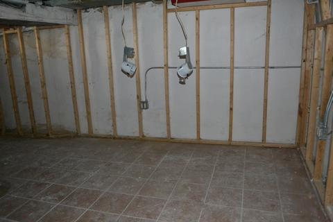 388 S Wall St, Kankakee, IL 60901 photo 17