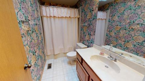 1233 Lynnfield Ln, Bartlett, IL 60103 photo 15