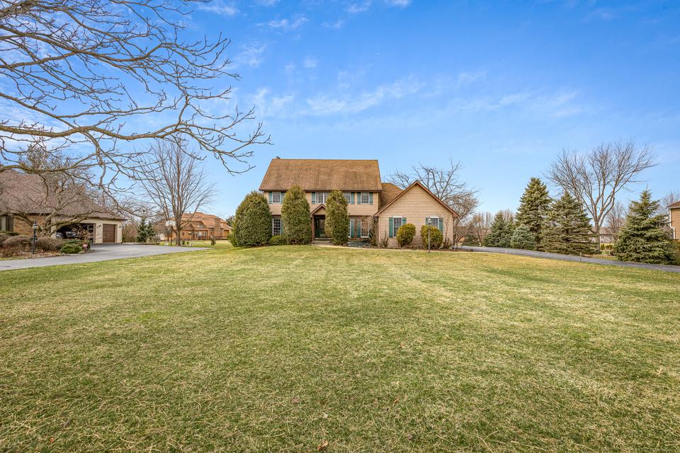  4 N610 Wescot Ln, West Chicago, IL 60185 photo 2