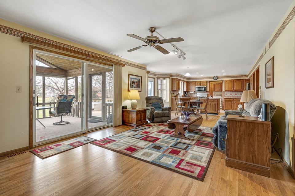  4 N610 Wescot Ln, West Chicago, IL 60185 photo 13