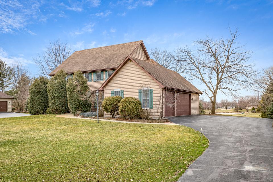  4 N610 Wescot Ln, West Chicago, IL 60185 photo 3