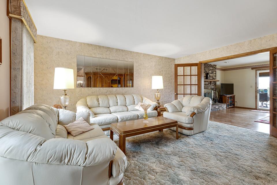  4 N610 Wescot Ln, West Chicago, IL 60185 photo 4