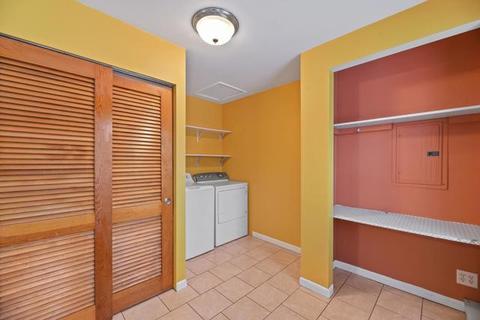 8042 W 46th St, Lyons, IL 60534 photo 9