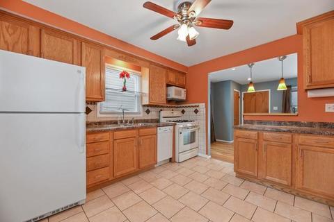 8042 W 46th St, Lyons, IL 60534 photo 6