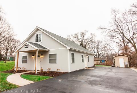 433 E Spring Ave, South Elgin, IL 60177 photo 1