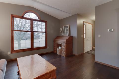 503 Beacon Ct, Bloomington, IL 61704 photo 6