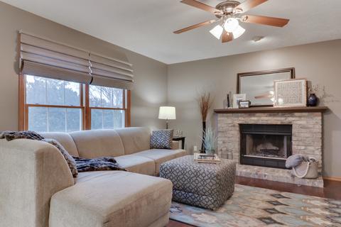 503 Beacon Ct, Bloomington, IL 61704 photo 8