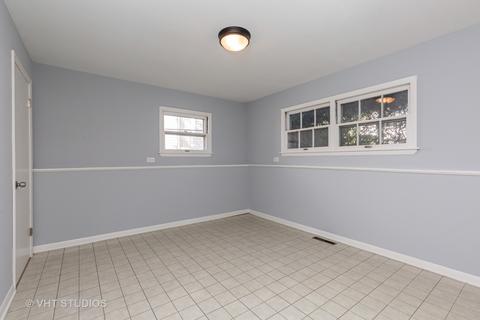 475 Franklin Blvd, Elgin, IL 60120 photo 17