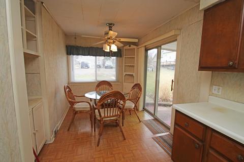 511 Engels Pl, Spring Grove, IL 60081 photo 5